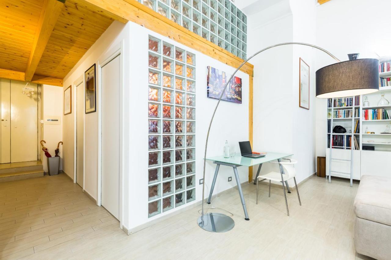 Ma Maison - Family Apartment At The Historical Center نابولي المظهر الخارجي الصورة