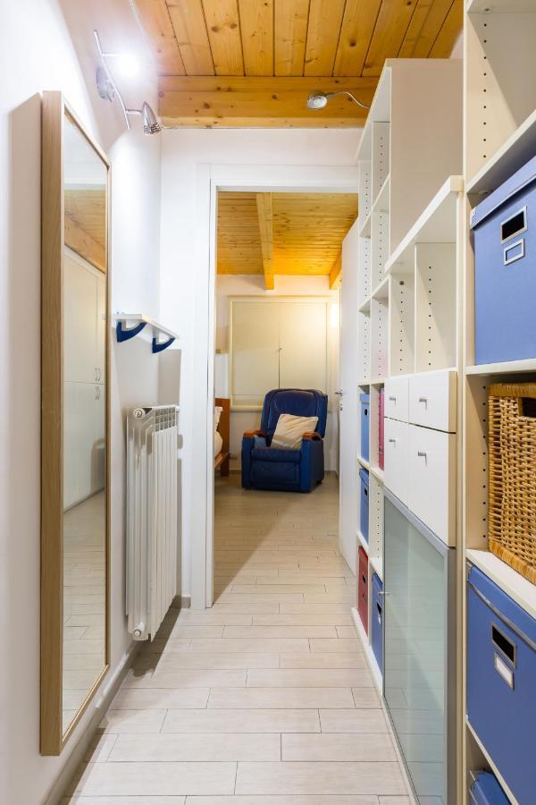 Ma Maison - Family Apartment At The Historical Center نابولي المظهر الخارجي الصورة